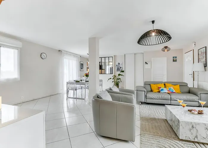 Safari, Golf & - Toulouse Villa